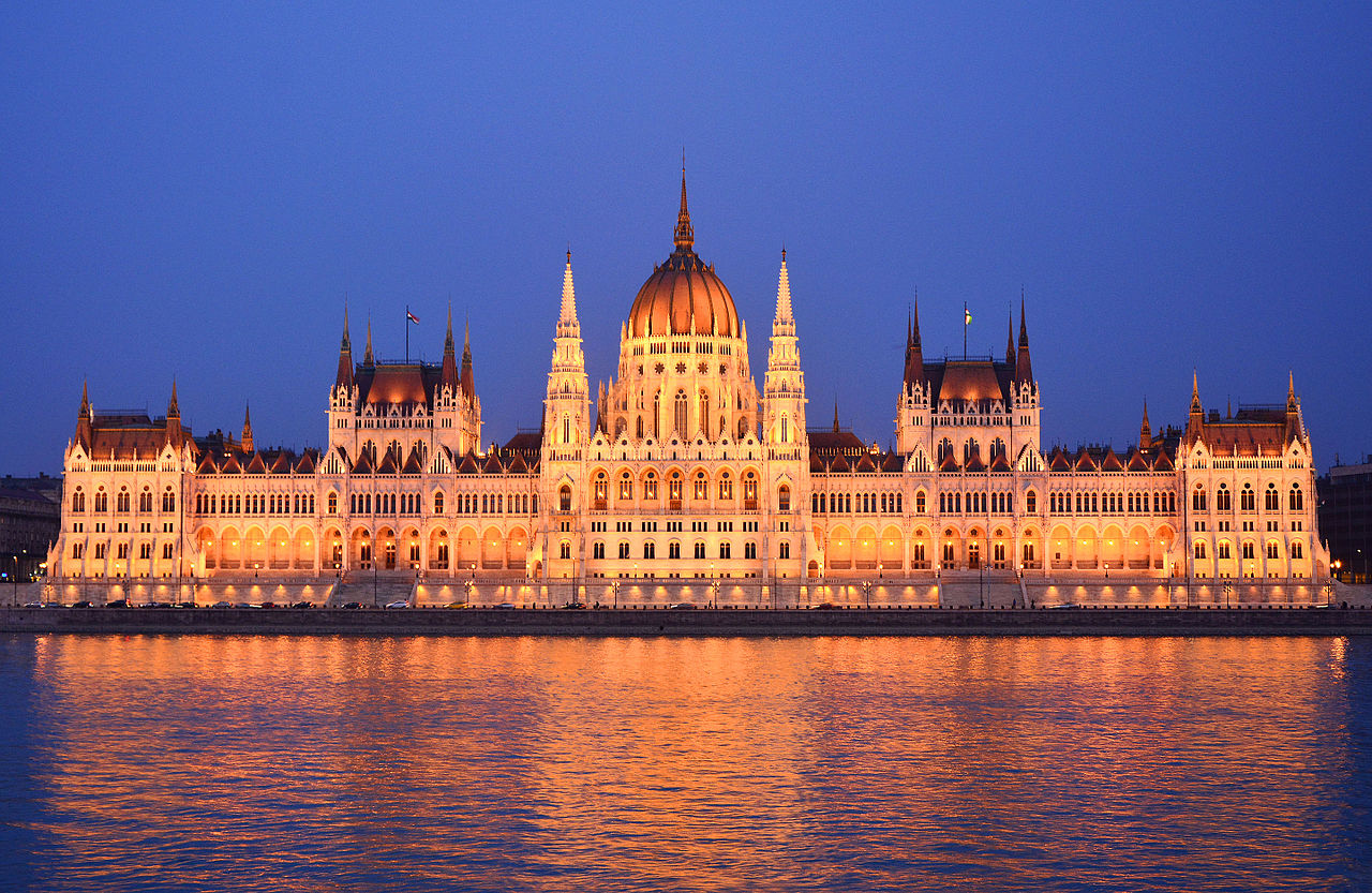 Országház (Hungarian Parliament Building)